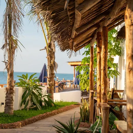 Dhow Beach Boutique Hotel-2