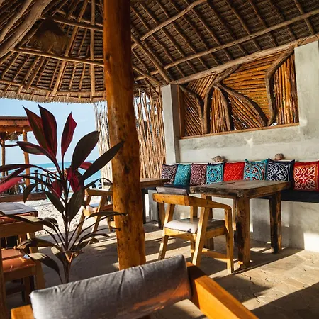 Dhow Beach Boutique Hotel-3